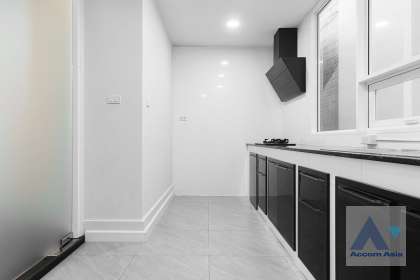 12  4 br House for rent and sale in Sukhumvit ,Bangkok BTS Thong Lo at Baan Klang Krung Thonglor AA41925