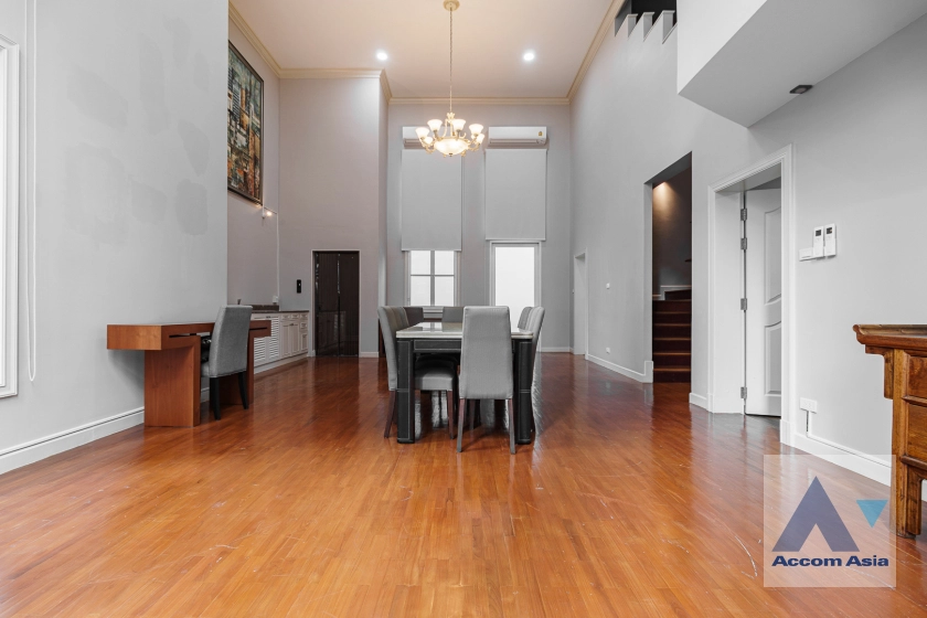 15  4 br House for rent and sale in Sukhumvit ,Bangkok BTS Thong Lo at Baan Klang Krung Thonglor AA41925