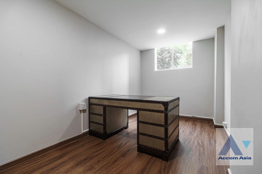 18  4 br House for rent and sale in Sukhumvit ,Bangkok BTS Thong Lo at Baan Klang Krung Thonglor AA41925