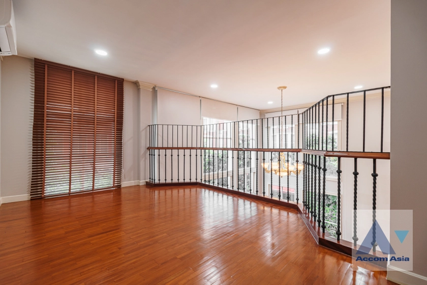 21  4 br House for rent and sale in Sukhumvit ,Bangkok BTS Thong Lo at Baan Klang Krung Thonglor AA41925