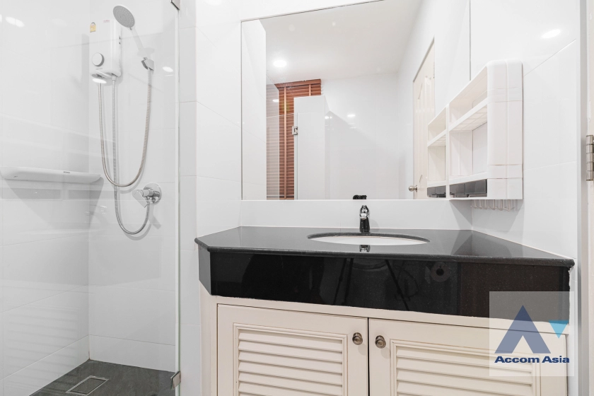 35  4 br House for rent and sale in Sukhumvit ,Bangkok BTS Thong Lo at Baan Klang Krung Thonglor AA41925