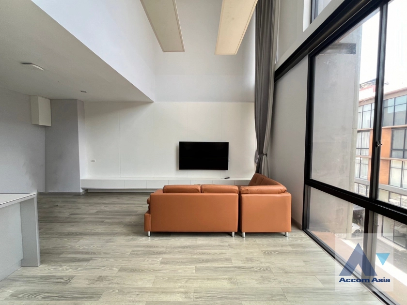 Home Office | The Pride Sukhumvit 77 Townhouse  for Sale & Rent BTS On Nut in Pattanakarn Bangkok