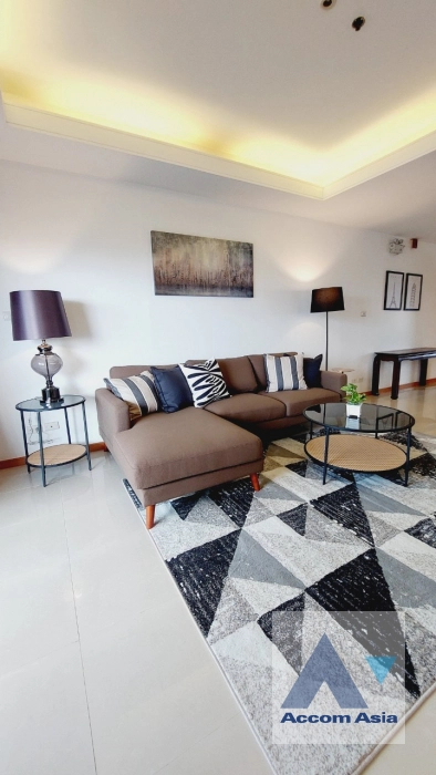 Pet friendly |  Cozy and Convenient Apartment Near Garden Intl Apartment  3 Bedroom for Sale & Rent MRT Lumphini in Sathorn Bangkok