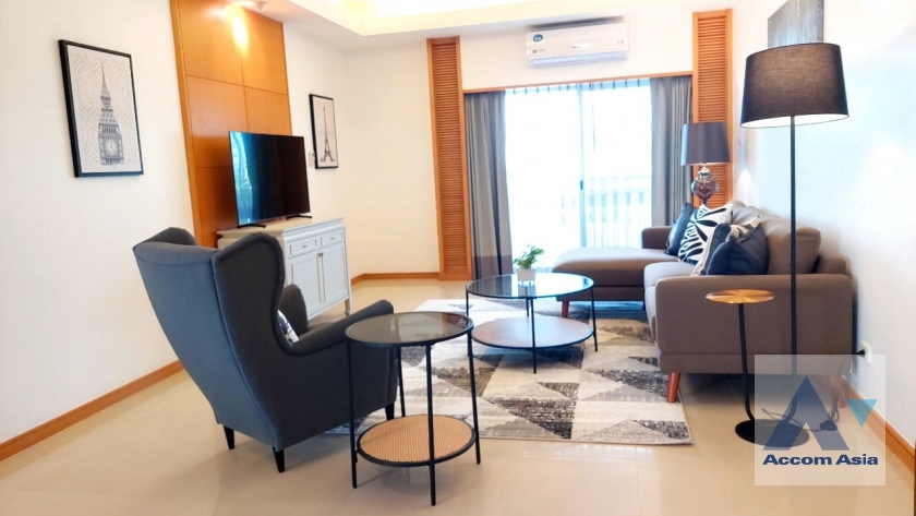  1  3 br Apartment for rent and sale in Sathorn ,Bangkok MRT Lumphini at Cozy and Convenient Apartment Near Garden Intl AA41929
