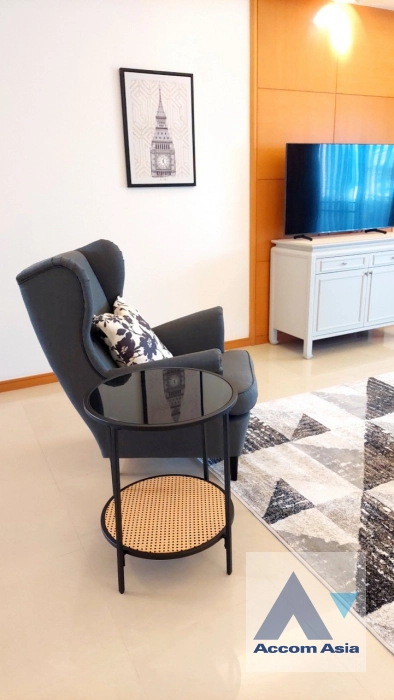  1  3 br Apartment for rent and sale in Sathorn ,Bangkok MRT Lumphini at Cozy and Convenient Apartment Near Garden Intl AA41929