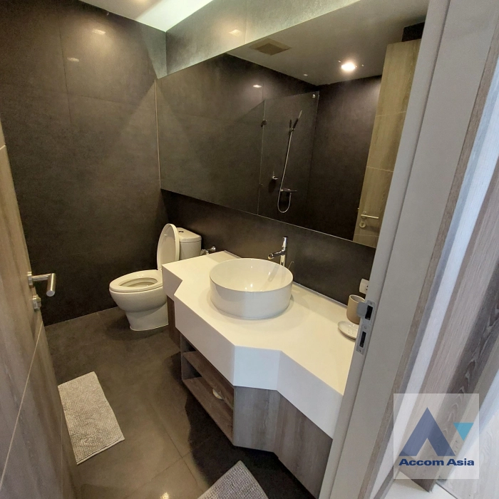 19  2 br Condominium for rent and sale in Sukhumvit ,Bangkok MRT Queen Sirikit National Convention Center at Trapezo Sukhumvit 16 AA41941