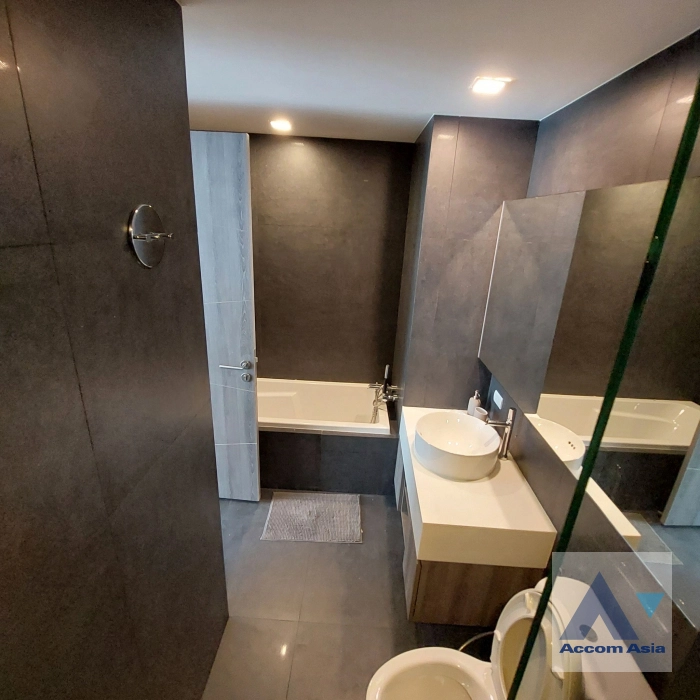 18  2 br Condominium for rent and sale in Sukhumvit ,Bangkok MRT Queen Sirikit National Convention Center at Trapezo Sukhumvit 16 AA41941