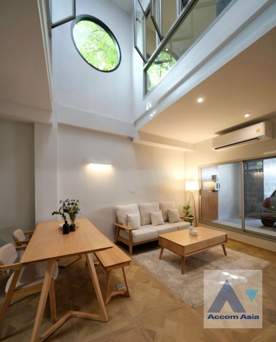 5  3 br Townhouse for rent and sale in Sukhumvit ,Bangkok BTS Phra khanong AA41951