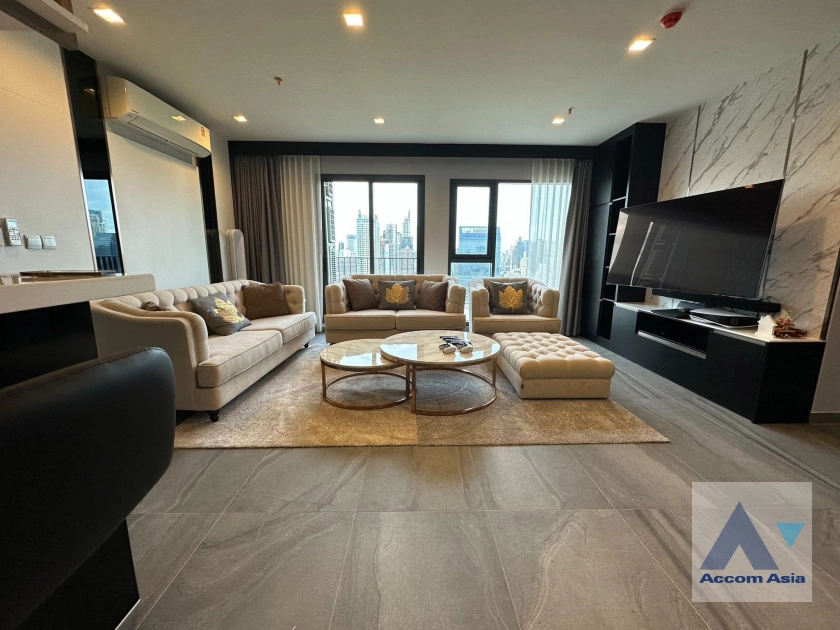 Fully Furnished | Life Asoke Hype Condominium  2 Bedroom for Sale ARL Makkasan in Phaholyothin Bangkok