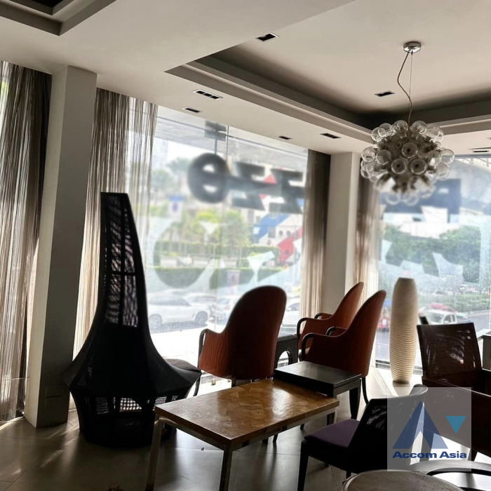 unit Building For Rent in Sukhumvit, Bangkok  near BTS Phrom Phong (AA41969)