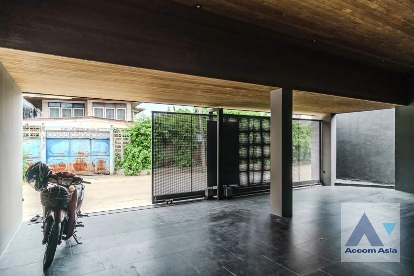 5  4 br House For Sale in Phaholyothin ,Bangkok  at Jia Pool Residence AA41979