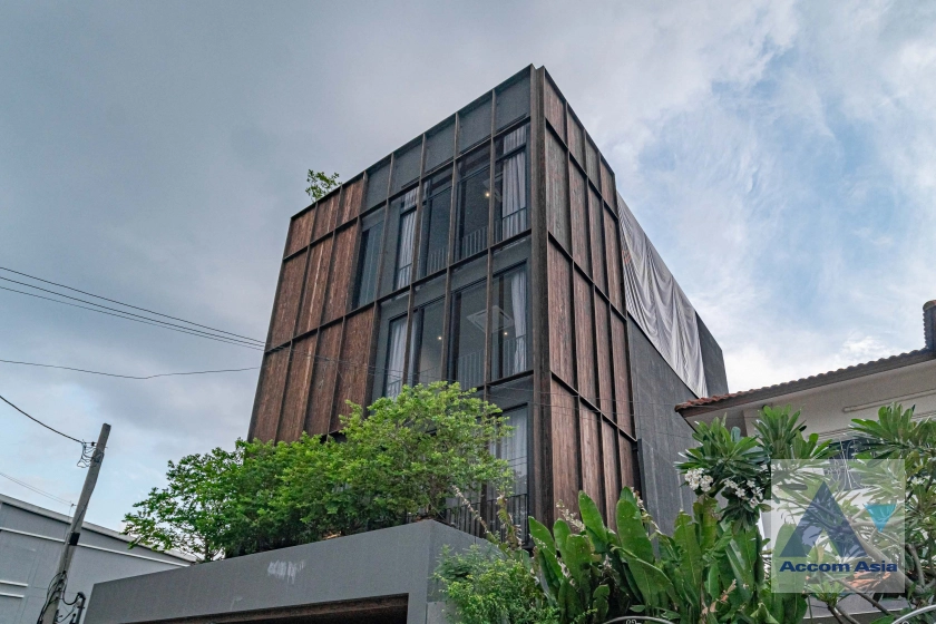 53  4 br House For Sale in Phaholyothin ,Bangkok  at Jia Pool Residence AA41979