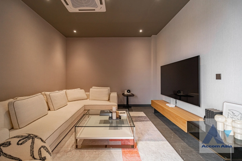 9  4 br House For Sale in Phaholyothin ,Bangkok  at Jia Pool Residence AA41981