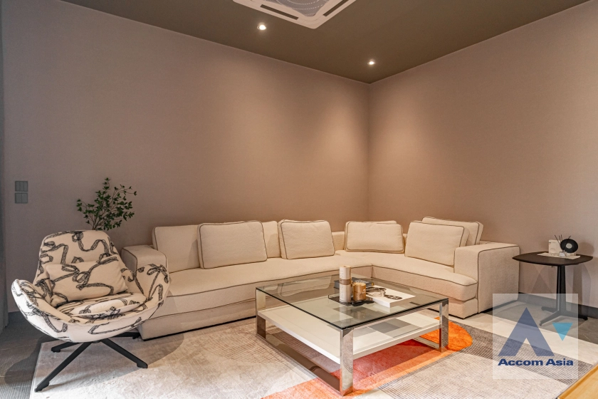 8  4 br House For Sale in Phaholyothin ,Bangkok  at Jia Pool Residence AA41981