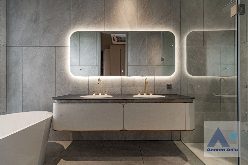 42  4 br House For Sale in Phaholyothin ,Bangkok  at Jia Pool Residence AA41981