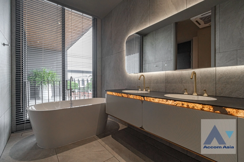 44  4 br House For Sale in Phaholyothin ,Bangkok  at Jia Pool Residence AA41981