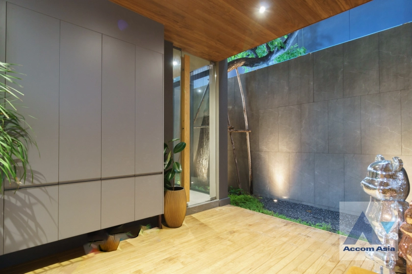 8  4 br House For Sale in Phaholyothin ,Bangkok  at Jia Pool Residence AA41982