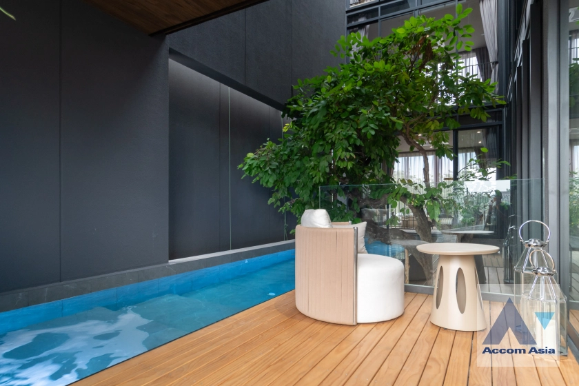 Private Swimming Pool | Jia Pool Residence House  4 Bedroom for Sale   in Phaholyothin Bangkok