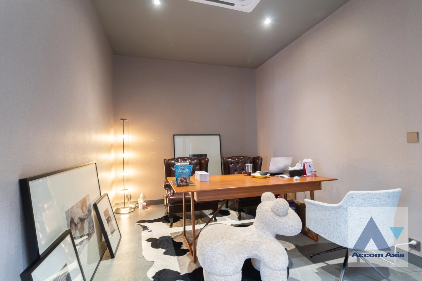 44  4 br House For Sale in Phaholyothin ,Bangkok  at Jia Pool Residence AA41982