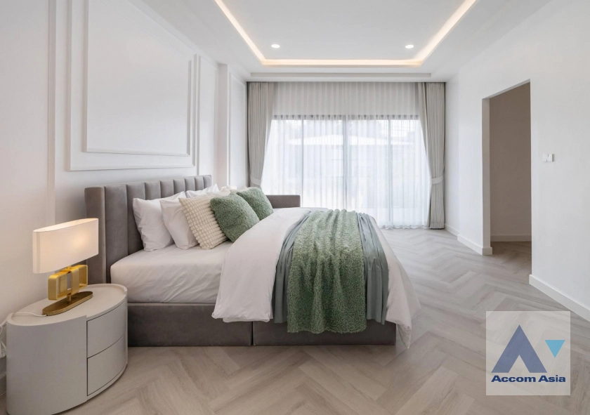 12  4 br Townhouse For Rent in Sukhumvit ,Bangkok BTS Phra khanong at Moo Baan Klongtan Nivet AA41991