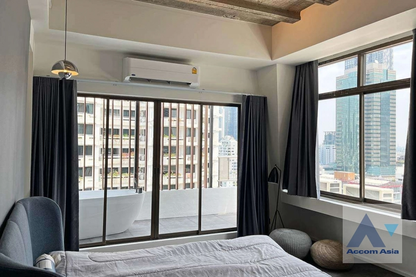 10  1 br Condominium For Sale in Silom ,Bangkok BTS Chong Nonsi at Diamond Tower AA41994