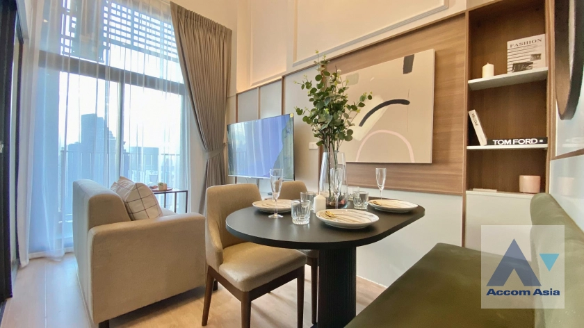 unitFully Furnished, Duplex Condo |  2 Bedrooms  Condominium For Rent & Sale in Ratchadaphisek, Bangkok  near MRT Rama 9 (AA42001)