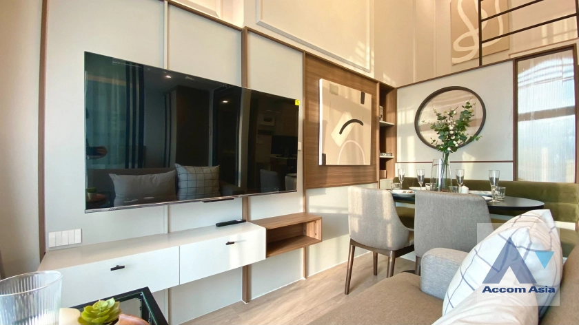 unitFully Furnished, Duplex Condo |  2 Bedrooms  Condominium For Rent & Sale in Ratchadaphisek, Bangkok  near MRT Rama 9 (AA42001)