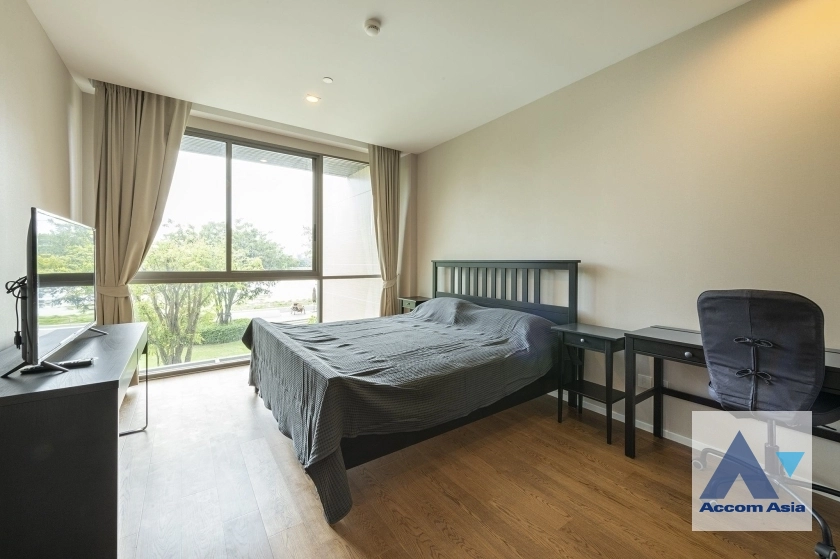 unit 2 Bedrooms  Condominium For Rent & Sale in Phaholyothin, Bangkok  (AA42003)