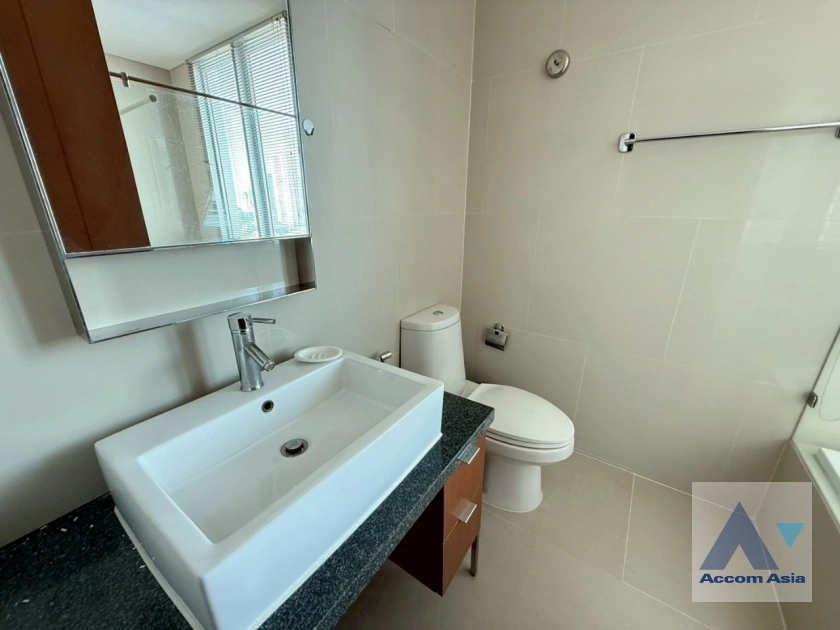 17  2 br Condominium For Rent in Charoen Nakhon ,Bangkok BTS Krung Thon Buri at Villa Sathorn AA42008