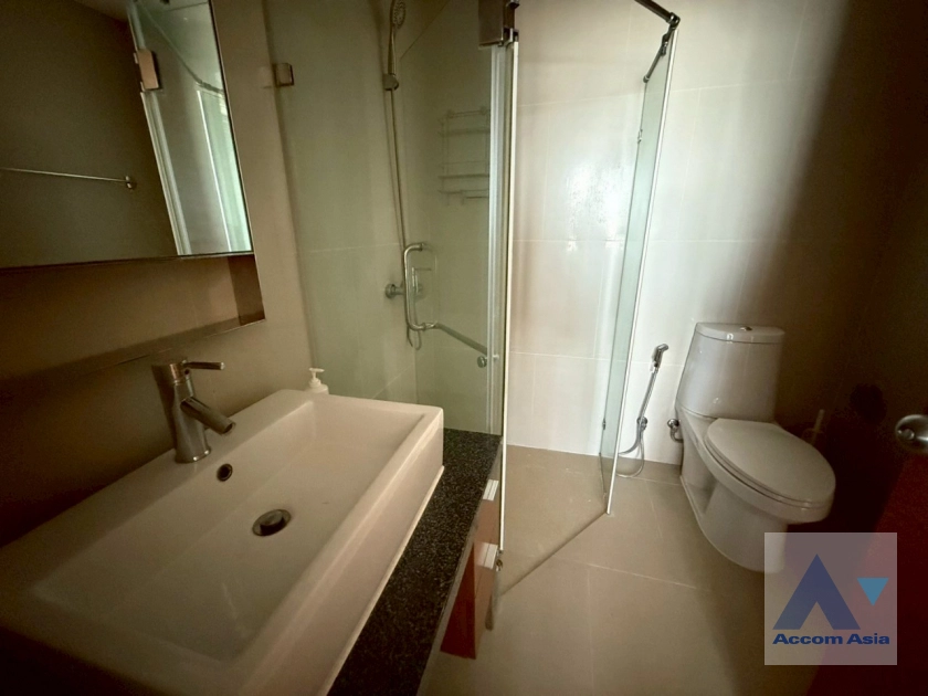 16  2 br Condominium For Rent in Charoen Nakhon ,Bangkok BTS Krung Thon Buri at Villa Sathorn AA42008