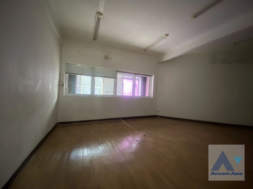 11  Building For Rent in Sukhumvit ,Bangkok BTS Udomsuk AA42010
