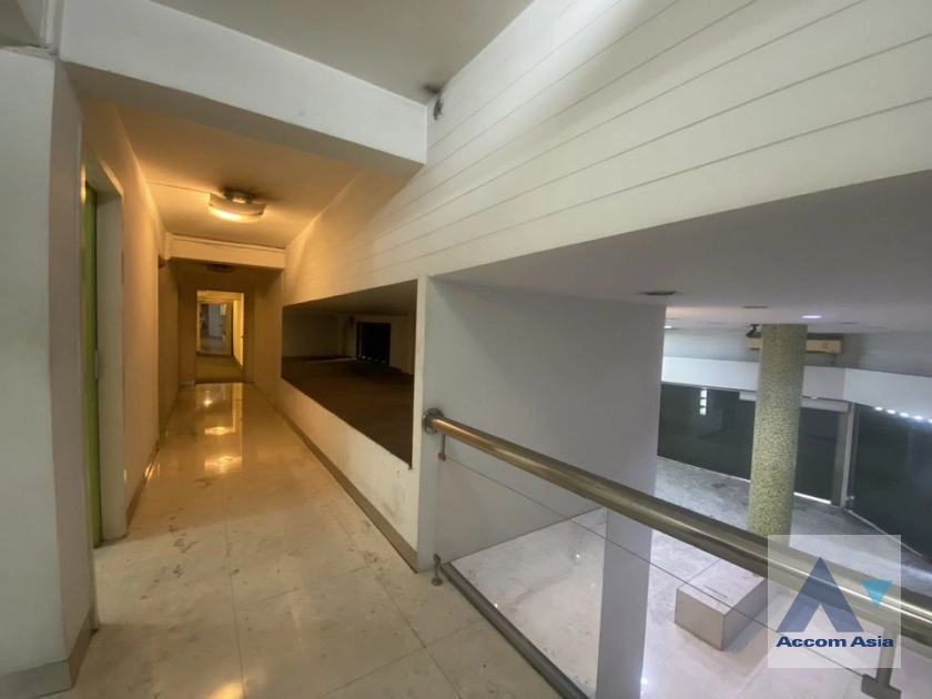 7  Building For Rent in Sukhumvit ,Bangkok BTS Udomsuk AA42010