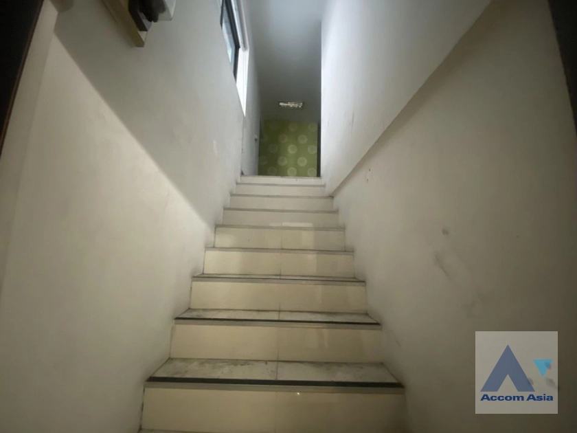 14  Building For Rent in Sukhumvit ,Bangkok BTS Udomsuk AA42010