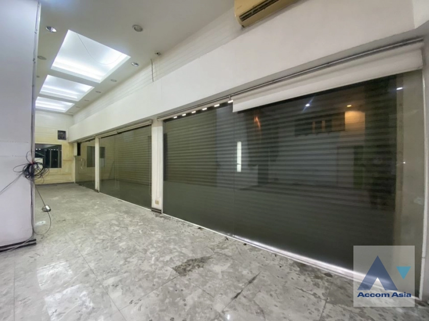 5  Building For Rent in Sukhumvit ,Bangkok BTS Udomsuk AA42010