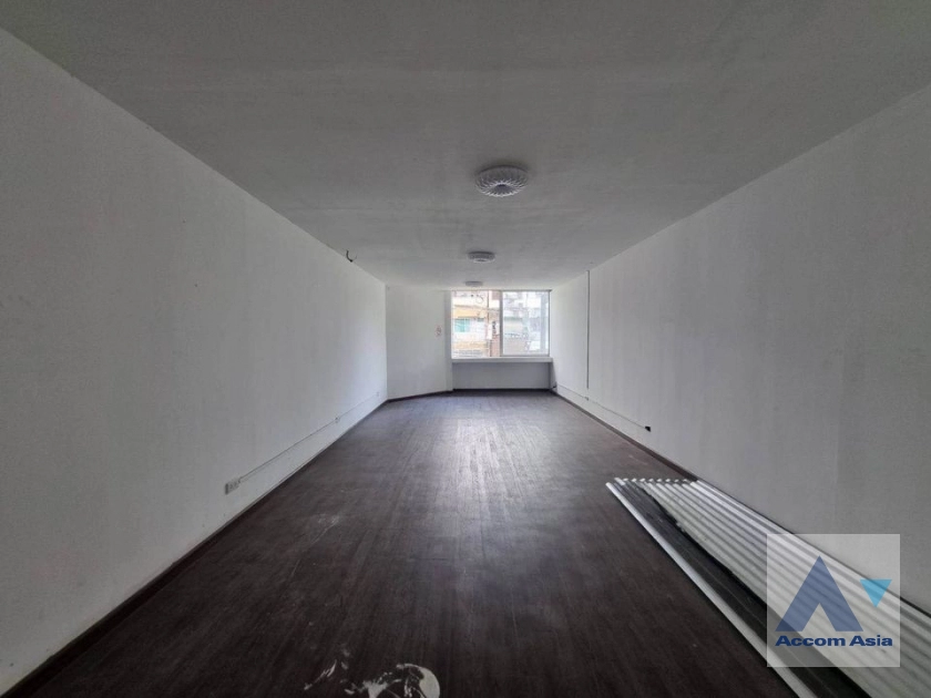 5  Building For Rent in Sukhumvit ,Bangkok BTS Phrom Phong AA42012