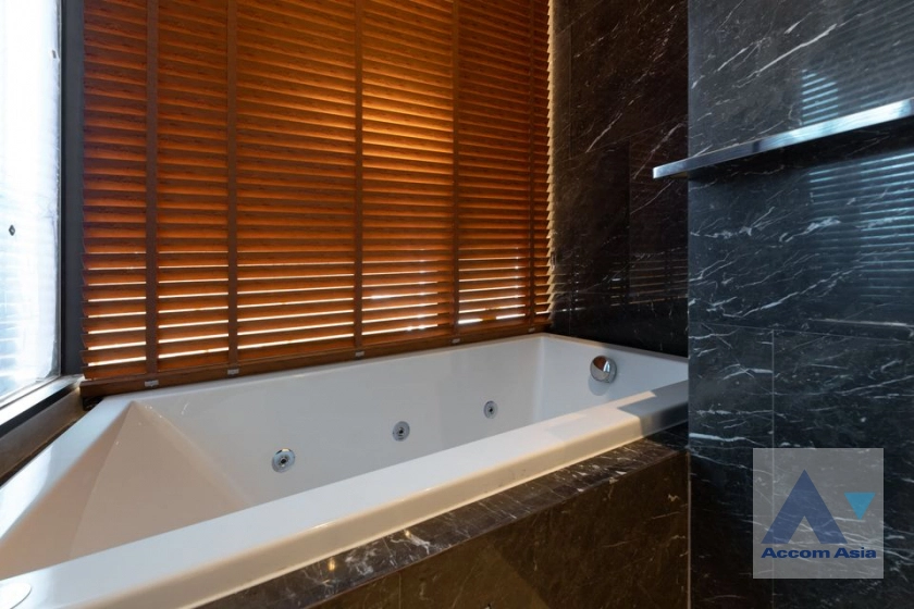 22  2 br Condominium for rent and sale in Silom ,Bangkok BTS Chong Nonsi at Ashton Silom AA42013