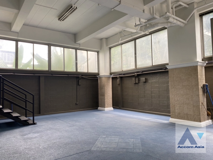 15  Building For Rent in Sathorn ,Bangkok BTS Chong Nonsi AA42014