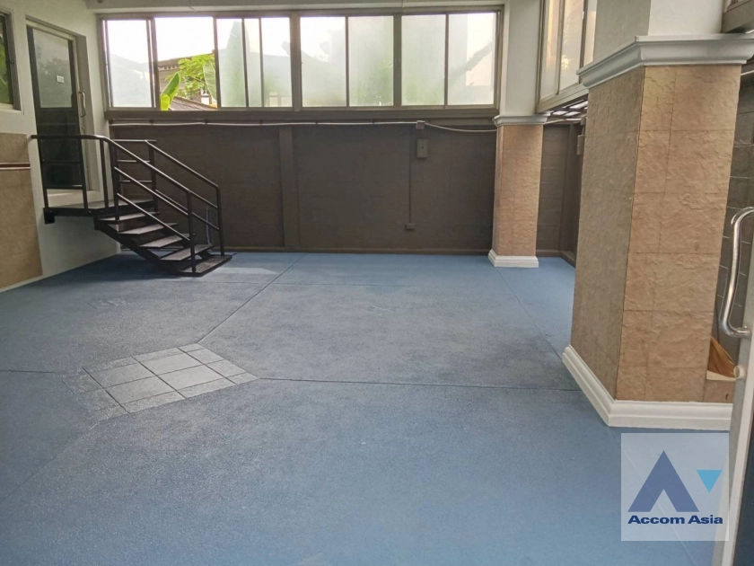 5  Building For Rent in Sathorn ,Bangkok BTS Chong Nonsi AA42014