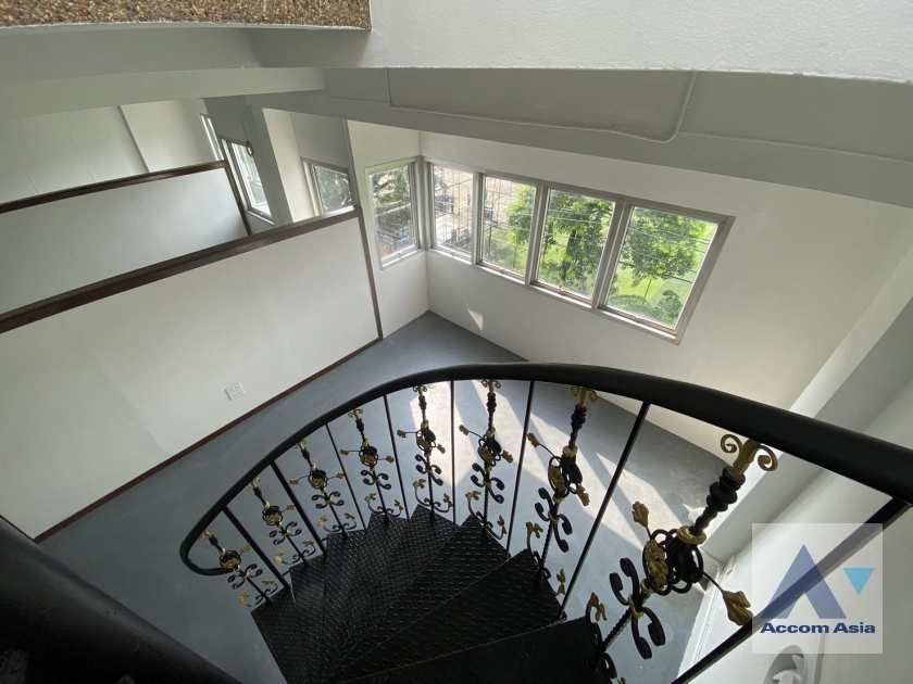 17  Building For Rent in Sathorn ,Bangkok BTS Chong Nonsi AA42014