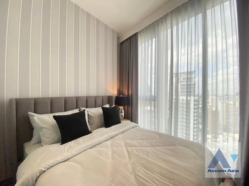 unit 2 Bedrooms  Condominium For Rent in Sukhumvit, Bangkok  near BTS Phrom Phong (AA42019)