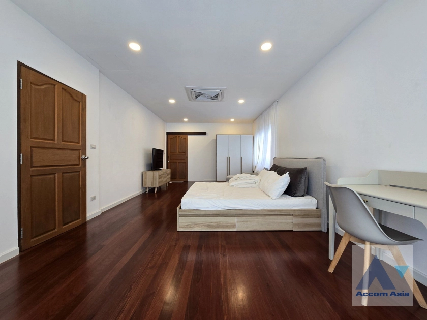 12  2 br House For Rent in Lat Phrao ,Bangkok MRT Lat Phrao AA42030