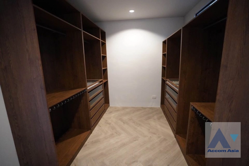 12  3 br Townhouse For Rent in Sukhumvit ,Bangkok BTS Ekkamai at 23 Residence AA42044