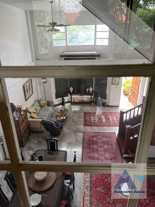 7  4 br Townhouse for rent and sale in Sathorn ,Bangkok MRT Khlong Toei AA42048