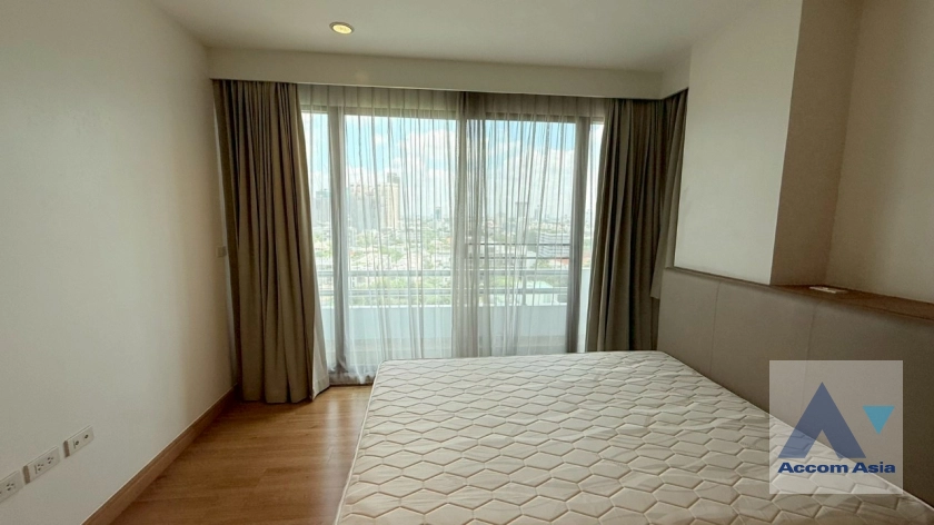 13  2 br Apartment For Rent in Sukhumvit ,Bangkok BTS Ekkamai at High-Rise Living with a Large Balcony Apartment in Ekkamai AA42053