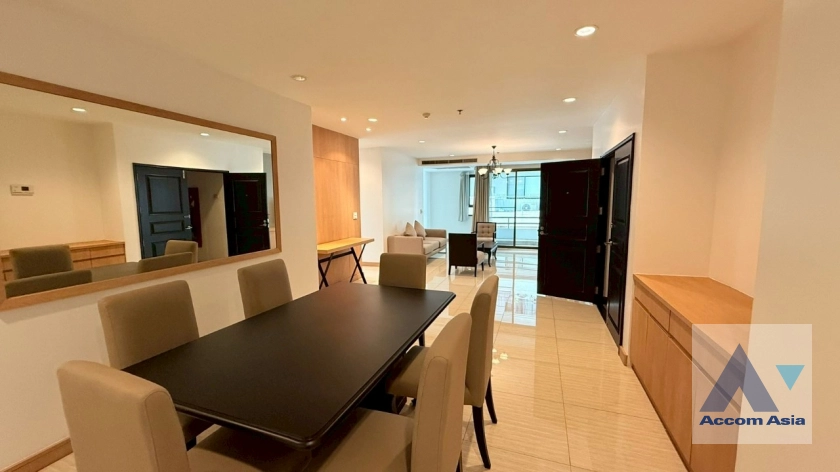 8  2 br Apartment For Rent in Sukhumvit ,Bangkok BTS Ekkamai at High-Rise Living with a Large Balcony Apartment in Ekkamai AA42053