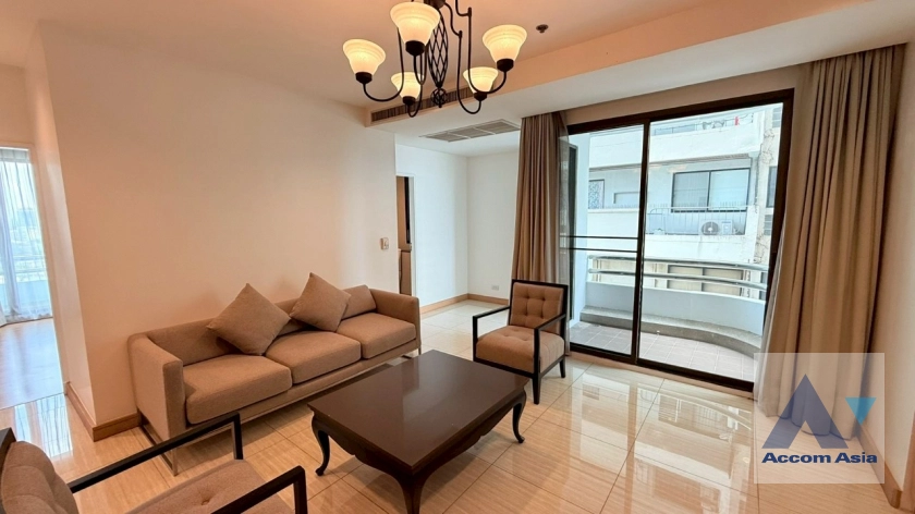  1  2 br Apartment For Rent in Sukhumvit ,Bangkok BTS Ekkamai at High-Rise Living with a Large Balcony Apartment in Ekkamai AA42053