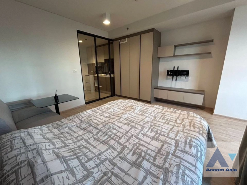 5  1 br Condominium For Sale in Charoen Nakhon ,Bangkok  at IDEO Sathorn-Wongwian Yai AA42075