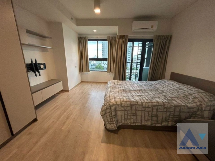 4  1 br Condominium For Sale in Charoen Nakhon ,Bangkok  at IDEO Sathorn-Wongwian Yai AA42075