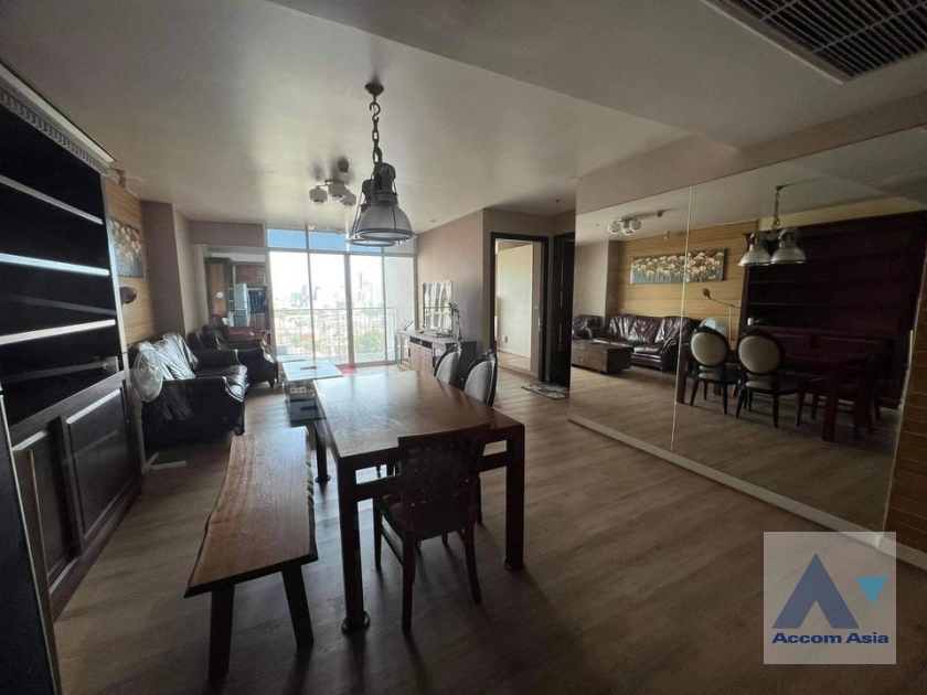 unitFully Furnished |  1 Bedroom  Condominium For Rent & Sale in Sathorn, Bangkok  near BTS Chong Nonsi (AA42087)