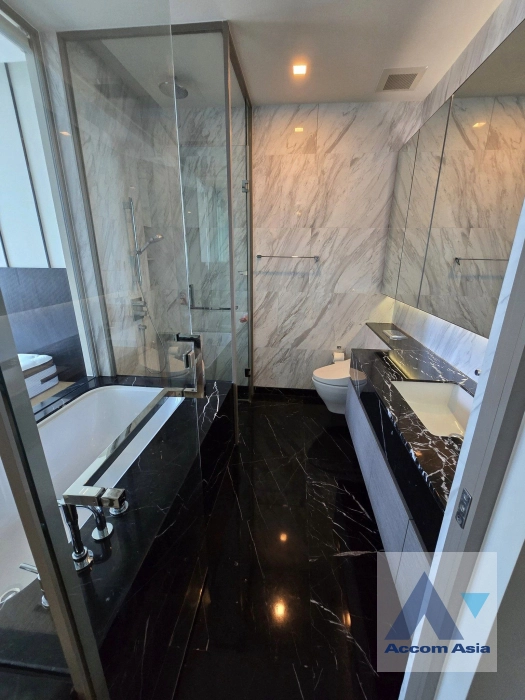8  1 br Condominium for rent and sale in Silom ,Bangkok BTS Sala Daeng at Saladaeng One Condominium AA42088